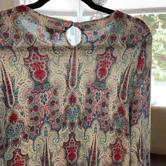 Sweater - Picture 2 of 3